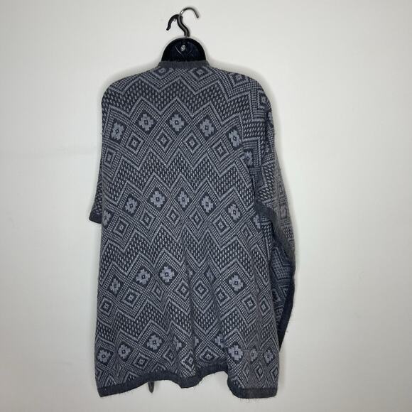 ALPAFINA Women's Grey Alpaca Wool Aztec Print Shawl Wrap Cardigan Western‎ OS - Picture 5 of 6
